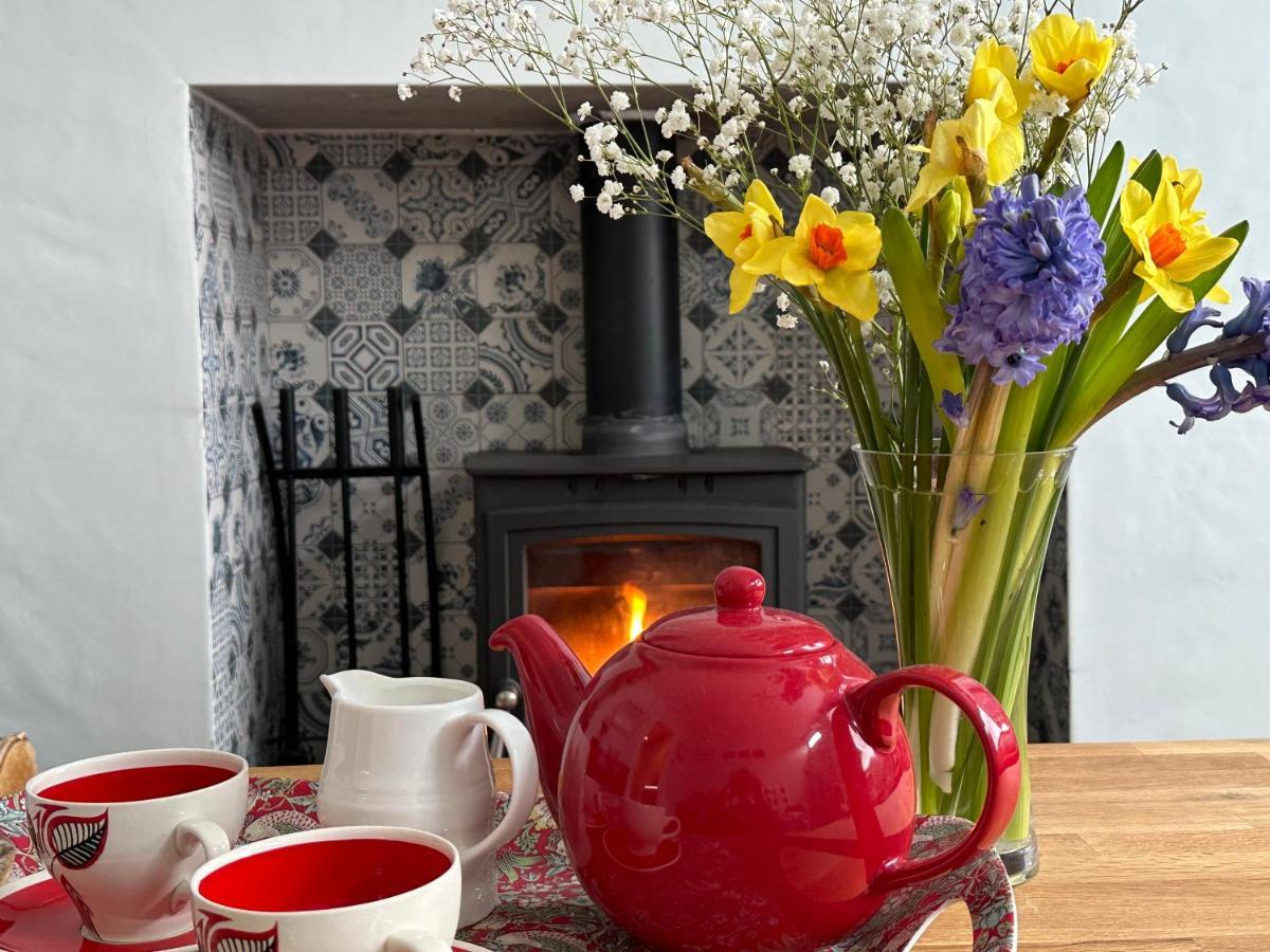 Artists' Cottages Harrogate Bagian luar foto