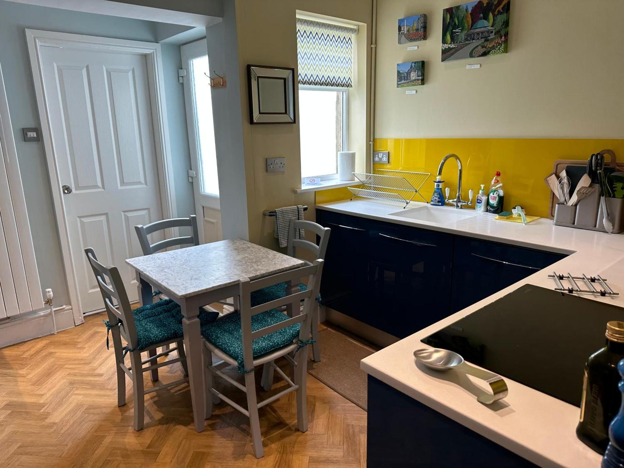 Artists' Cottages Harrogate Bagian luar foto